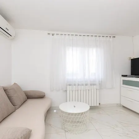 Stipancic Apartment Krk Town